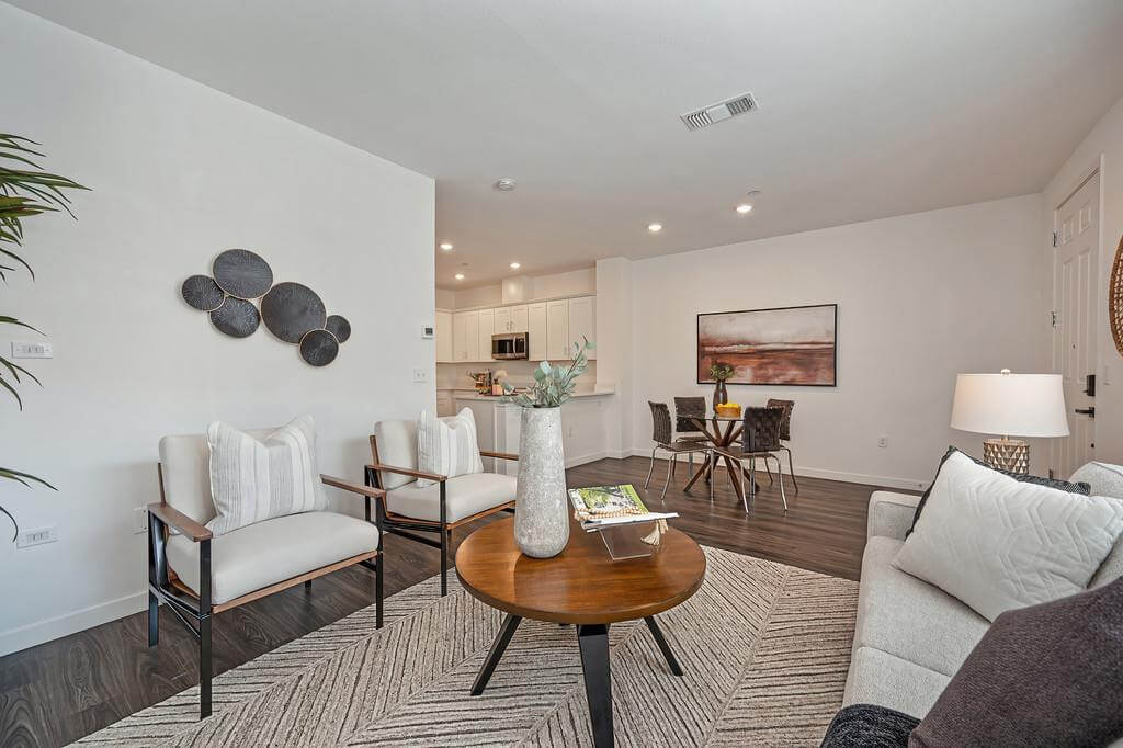 Mesmerizing Walk, Sacramento - Premiere Home Staging & Design