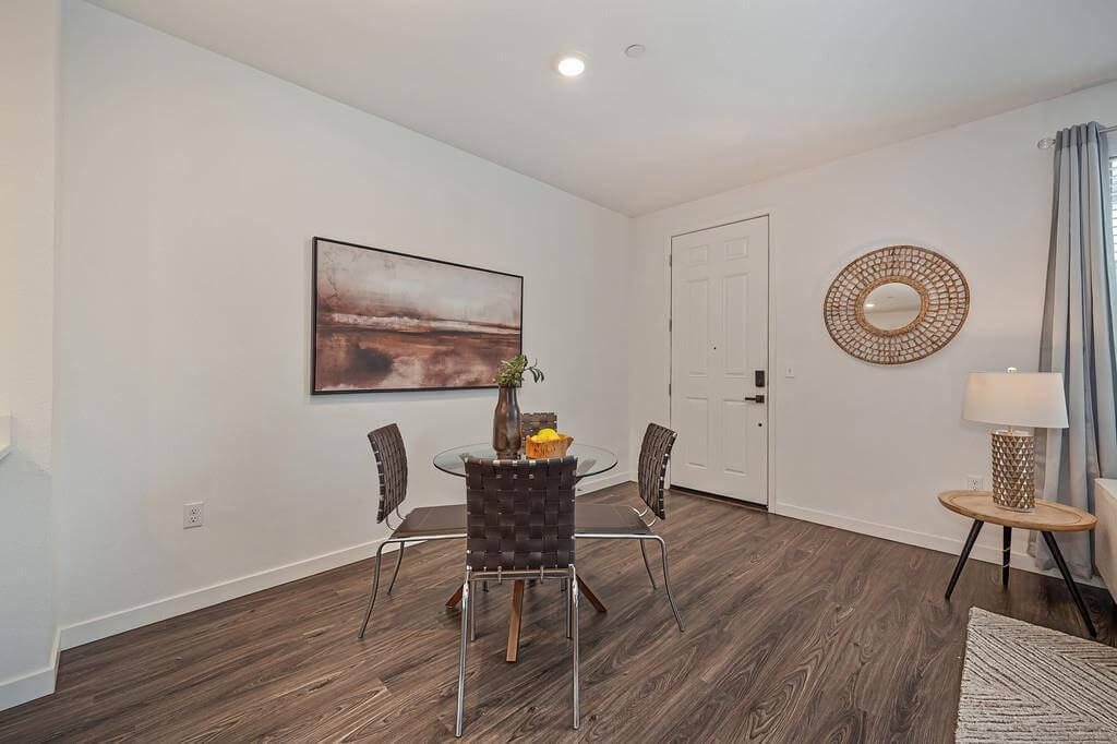 Mesmerizing Walk, Sacramento - Premiere Home Staging & Design