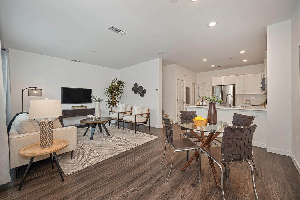 Mesmerizing Walk, Sacramento - Premiere Home Staging & Design