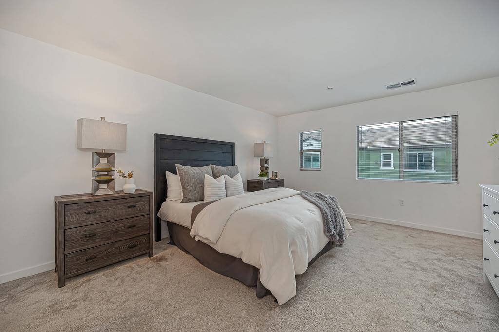 Mesmerizing Walk, Sacramento - Premiere Home Staging & Design