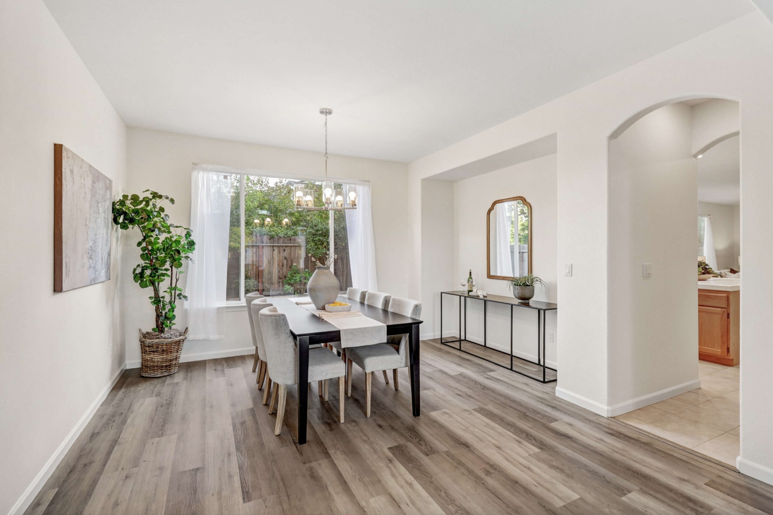 Mount Darwin Ct, Roseville - Premiere Home Staging & Design