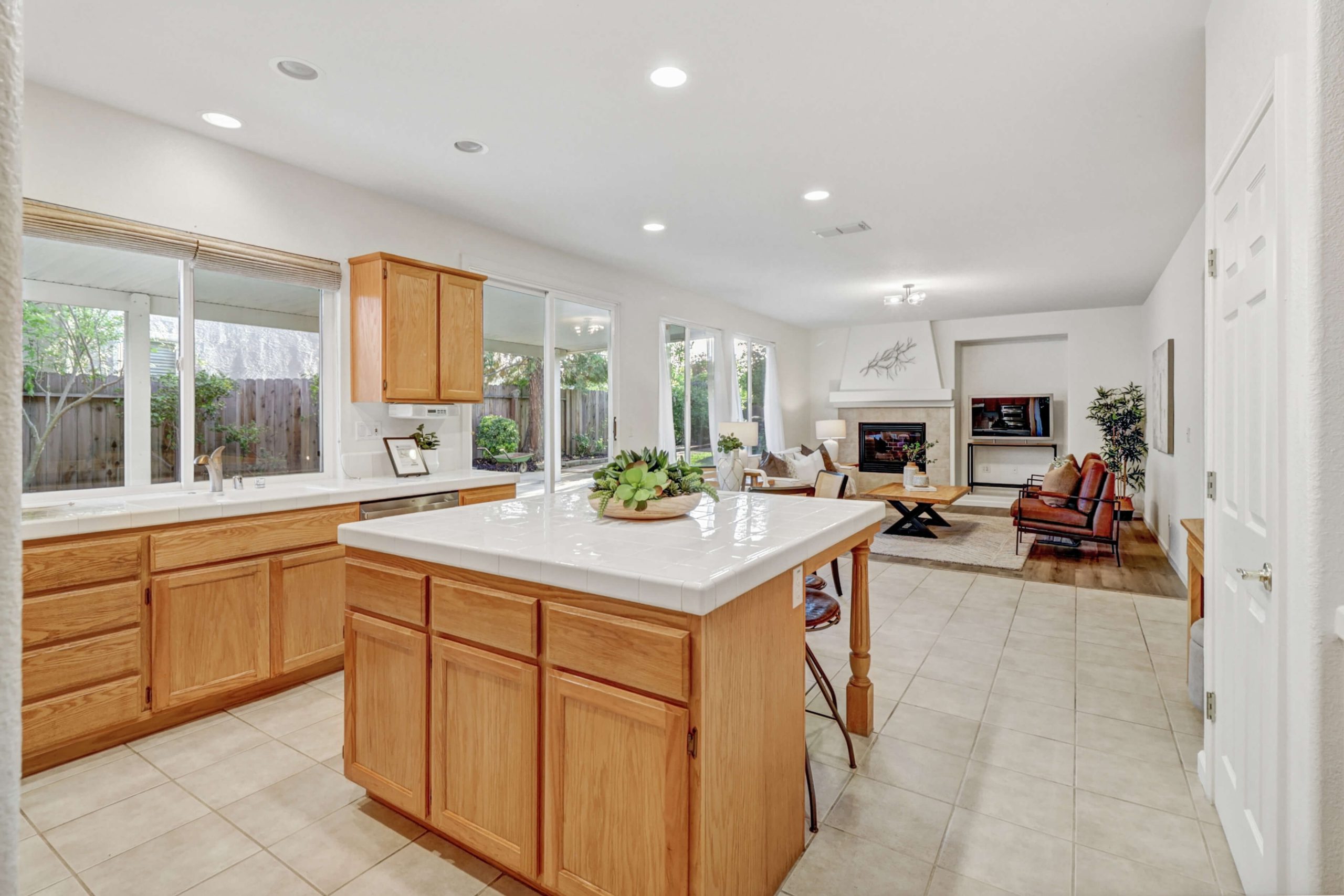 Mount Darwin Ct, Roseville - Premiere Home Staging & Design