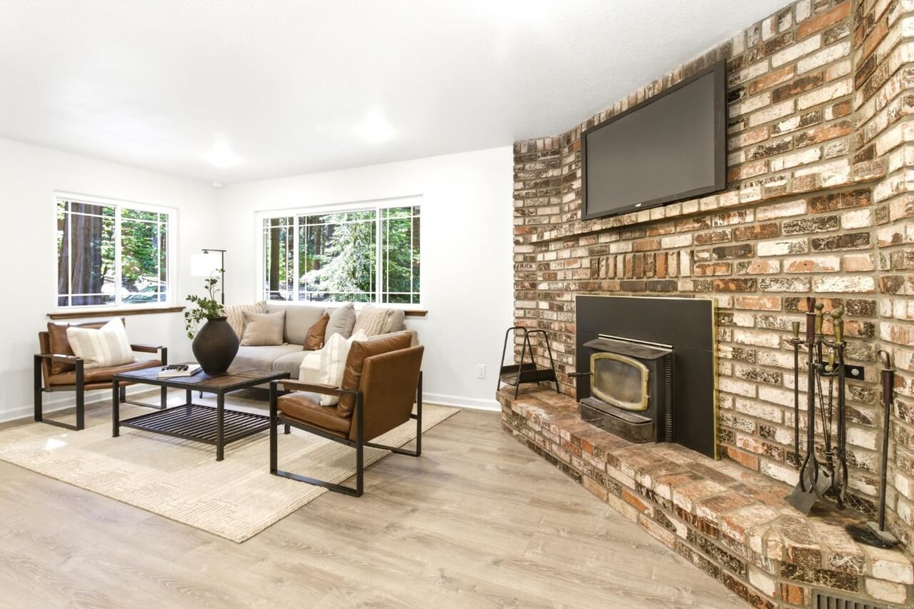 Pine St, Pollock Pines - Premiere Home Staging & Design