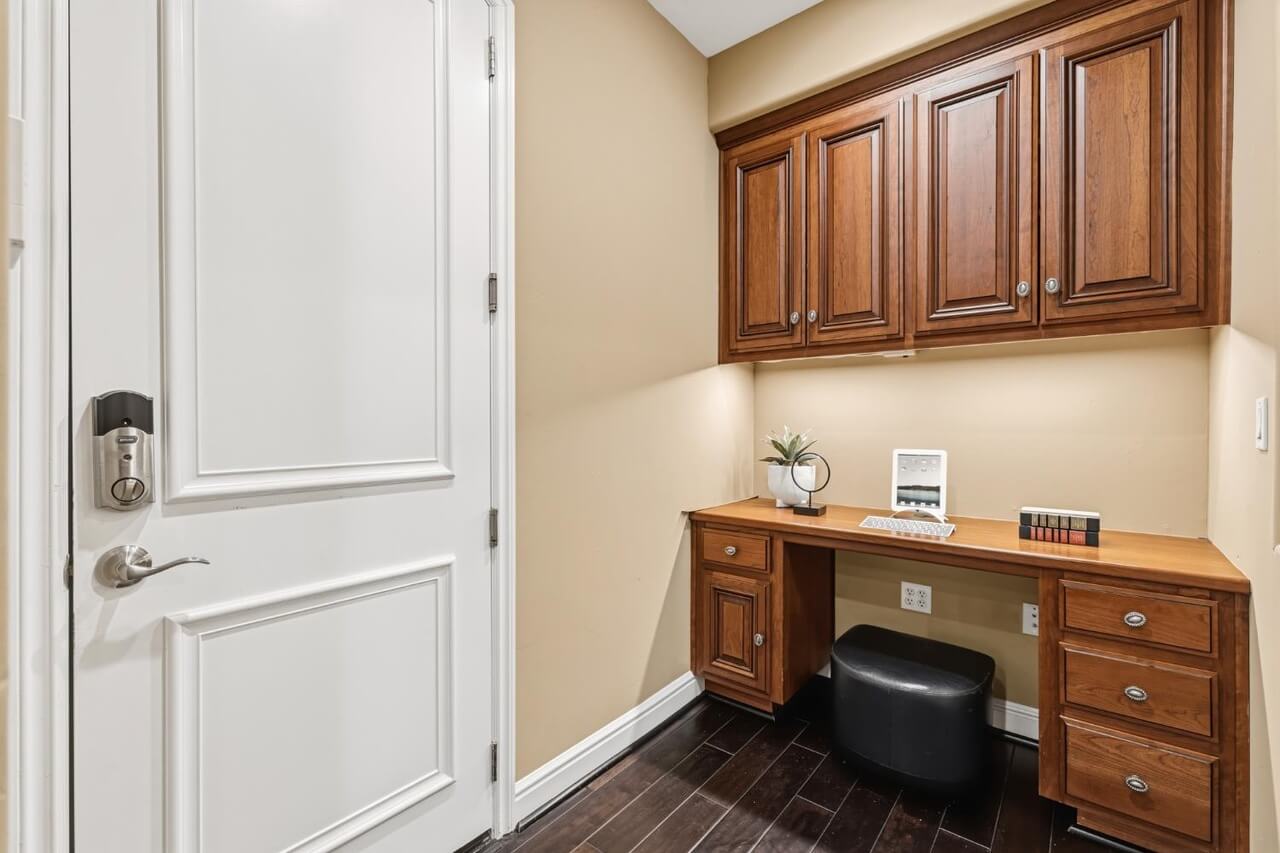 Travois Cir, Rescue - Premiere Home Staging & Design