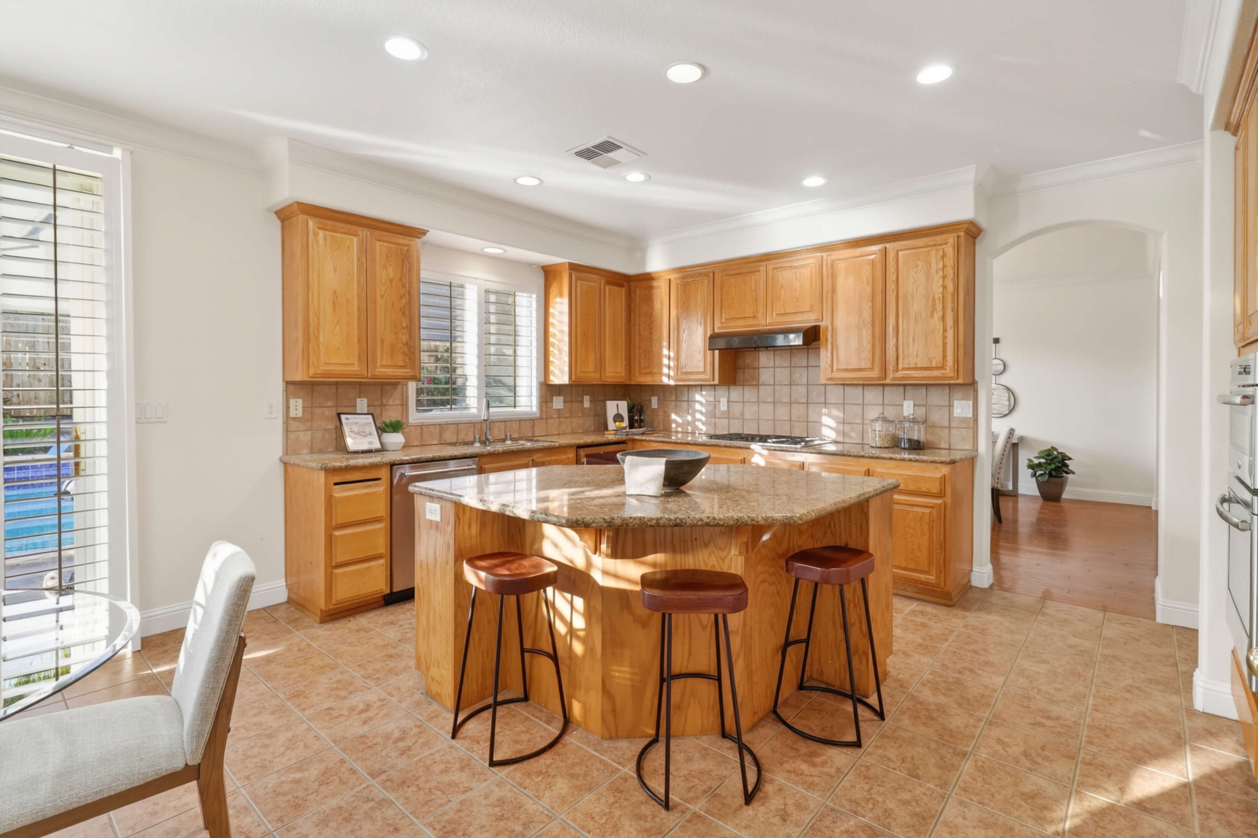 Tuscan Grove Cir, Roseville - Premiere Home Staging & Design