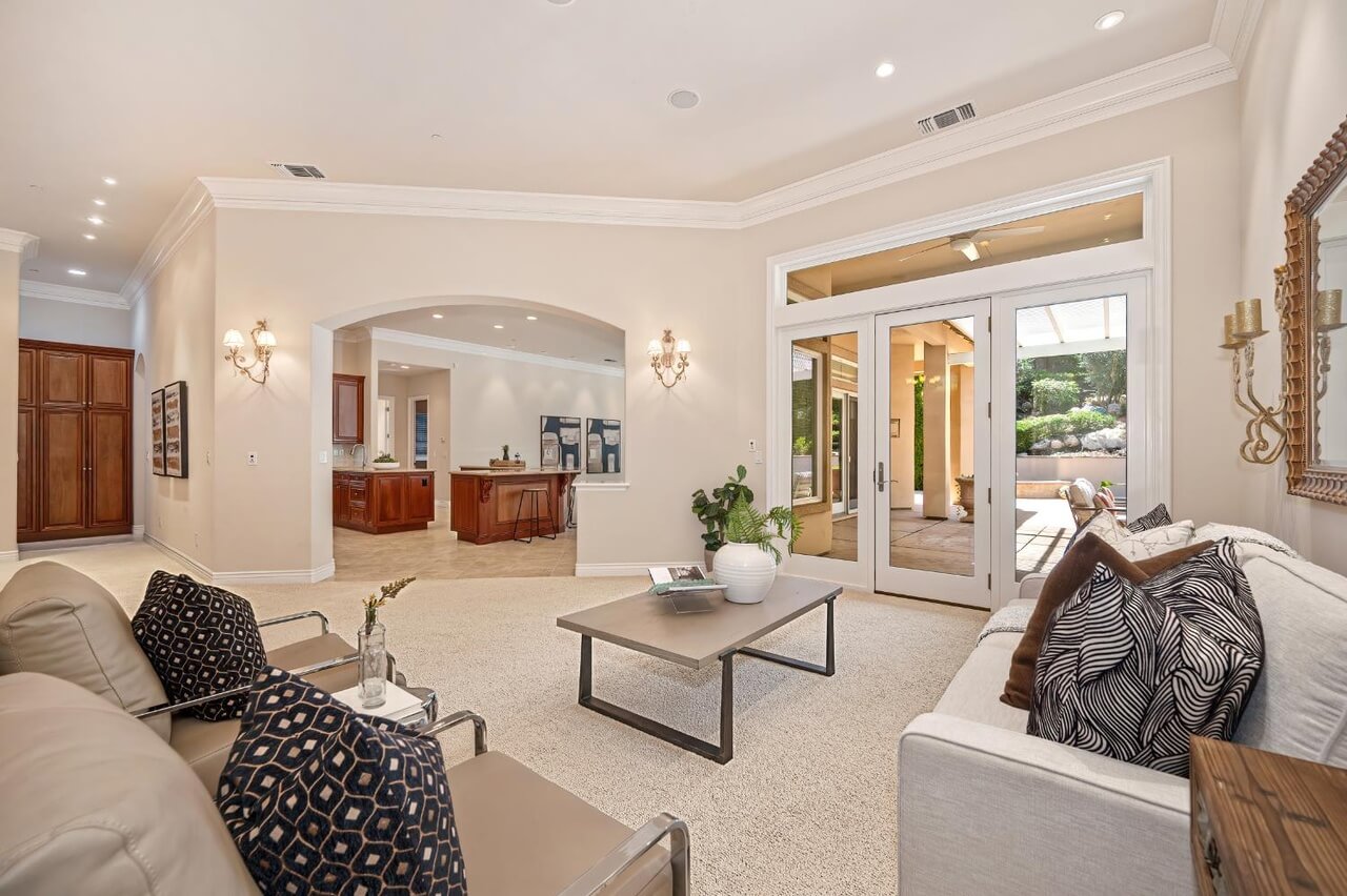 Park Oak Dr, Roseville - Premiere Home Staging & Design