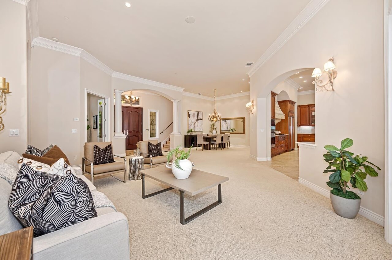 Park Oak Dr, Roseville - Premiere Home Staging & Design
