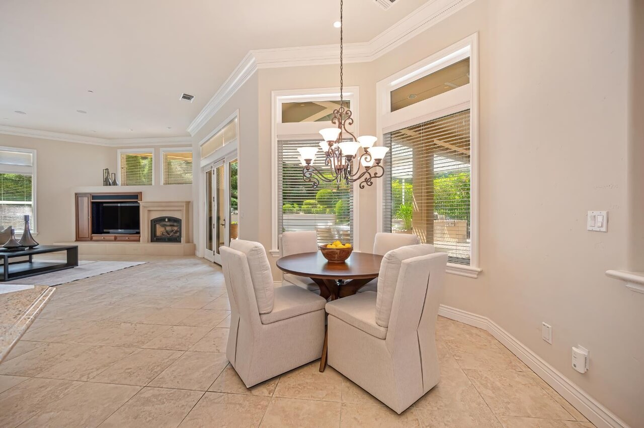 Park Oak Dr, Roseville - Premiere Home Staging & Design