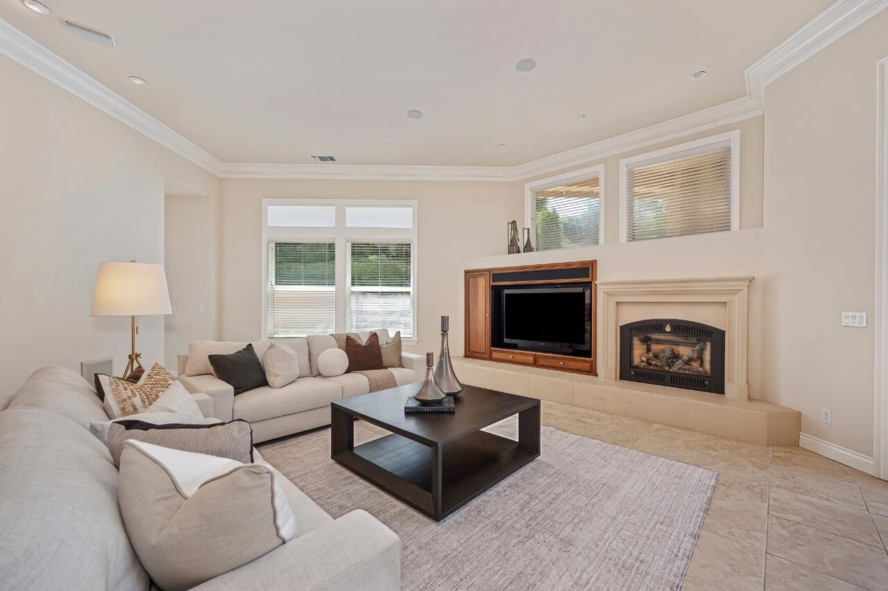 Park Oak Dr, Roseville - Premiere Home Staging & Design