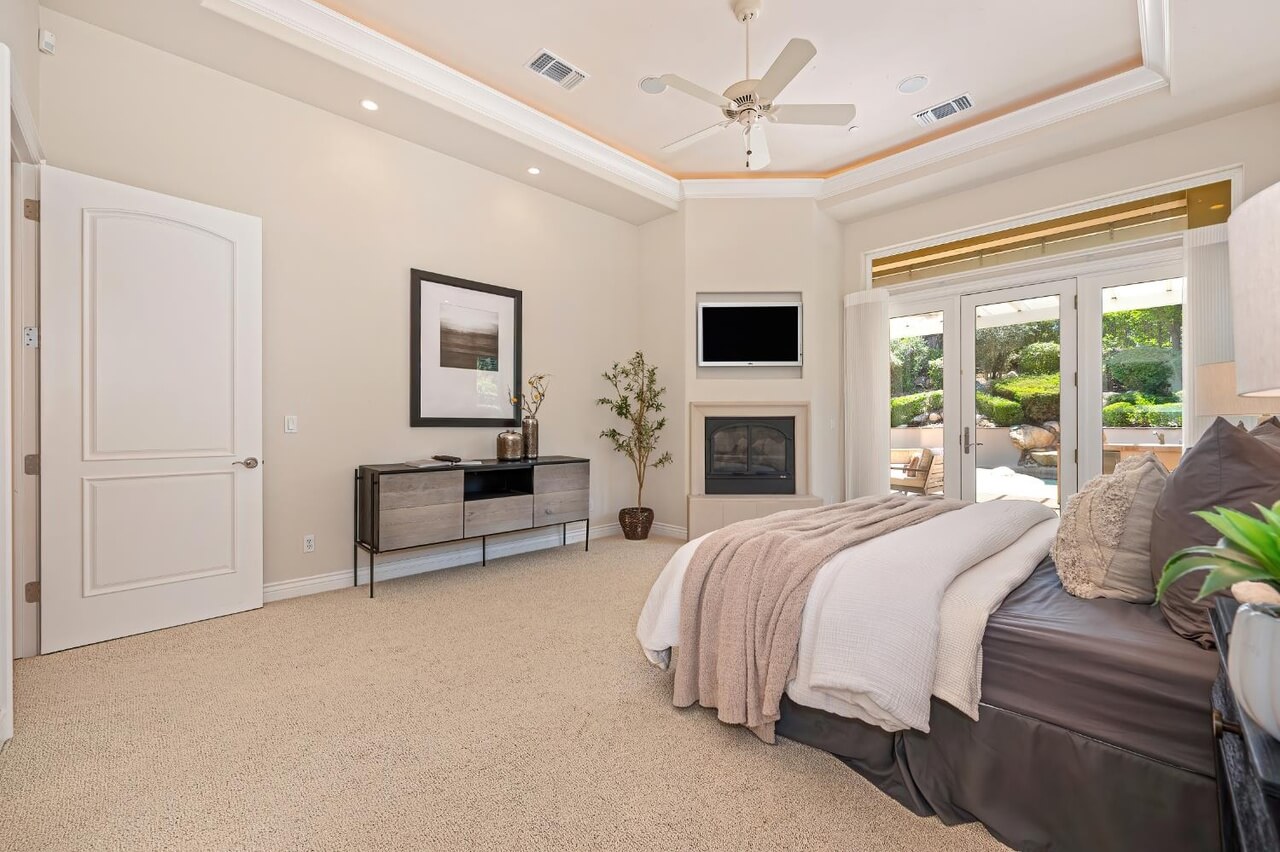 Park Oak Dr, Roseville - Premiere Home Staging & Design