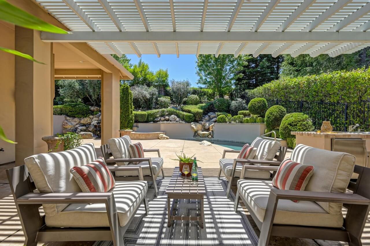 Park Oak Dr, Roseville - Premiere Home Staging & Design