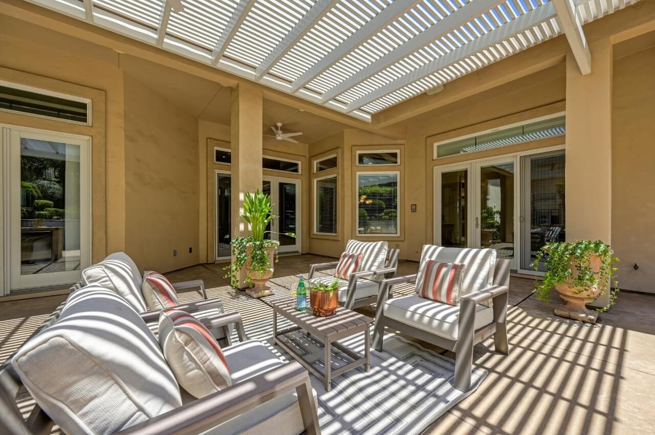 Park Oak Dr, Roseville - Premiere Home Staging & Design