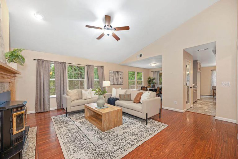 Green Leaf, Foresthill - Premiere Home Staging & Design