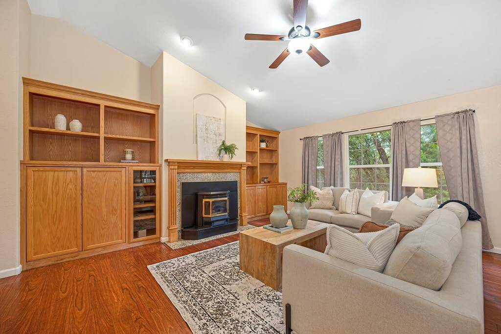Green Leaf, Foresthill - Premiere Home Staging & Design