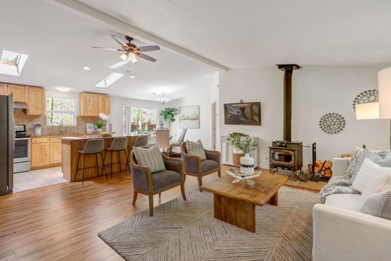 Clear Creek Rd, Placerville - Premiere Home Staging & Design