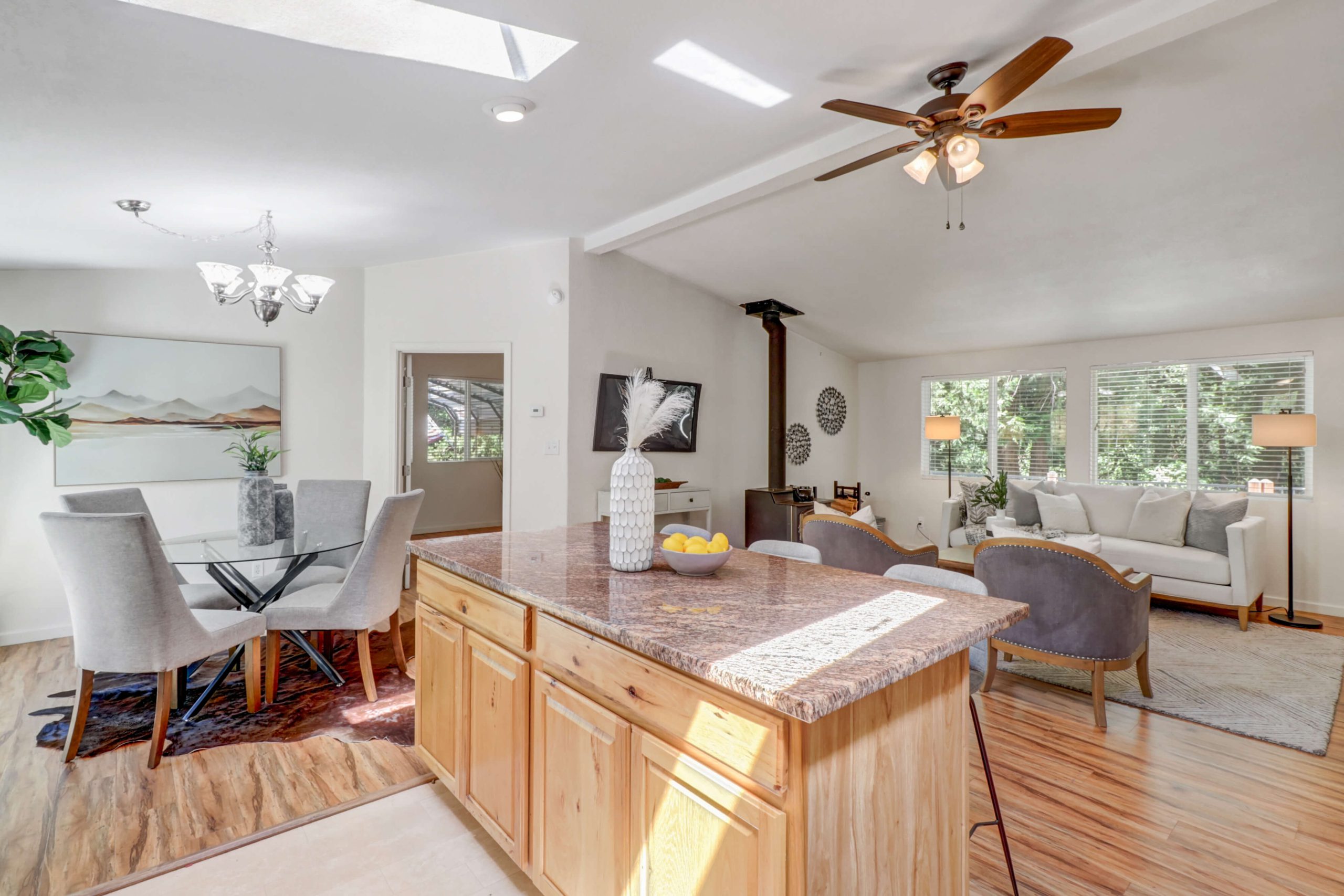 Clear Creek Rd, Placerville - Premiere Home Staging & Design