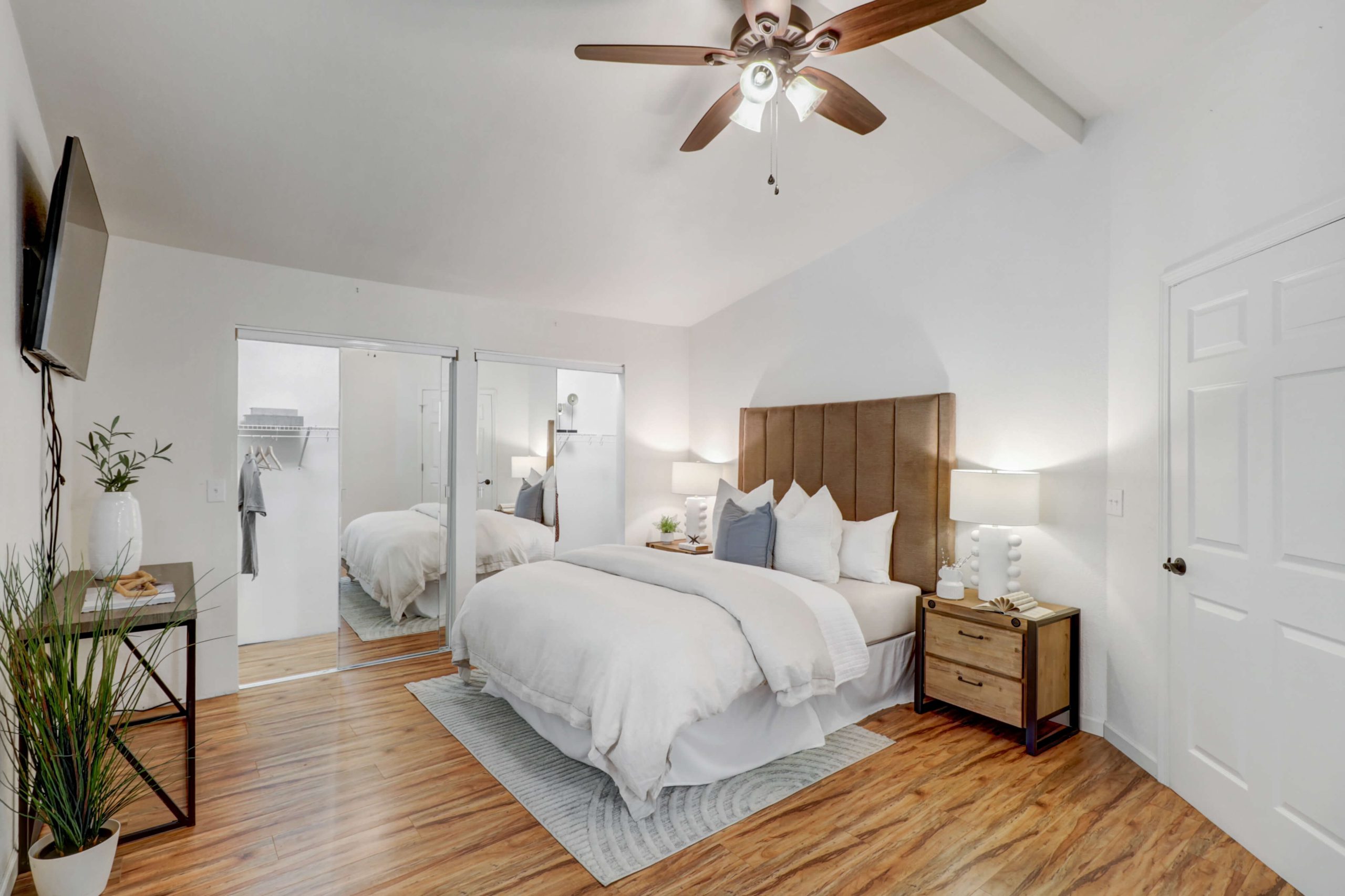 Clear Creek Rd, Placerville - Premiere Home Staging & Design