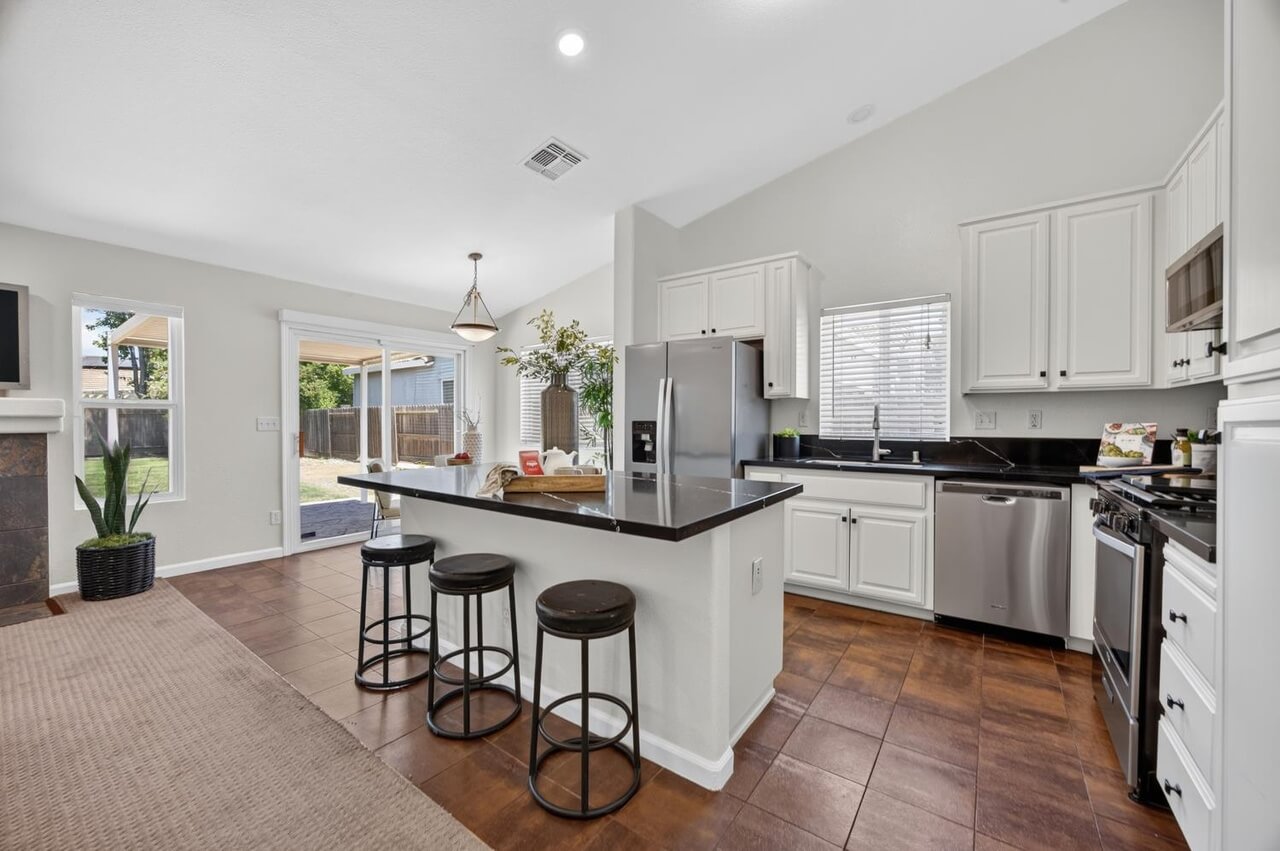 Grizzly Bay, West Sacramento - Premiere Home Staging & Design