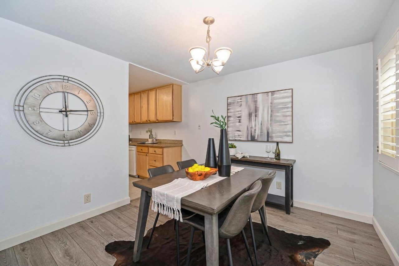 Madison Ave, Fair Oaks - Premiere Home Staging & Design