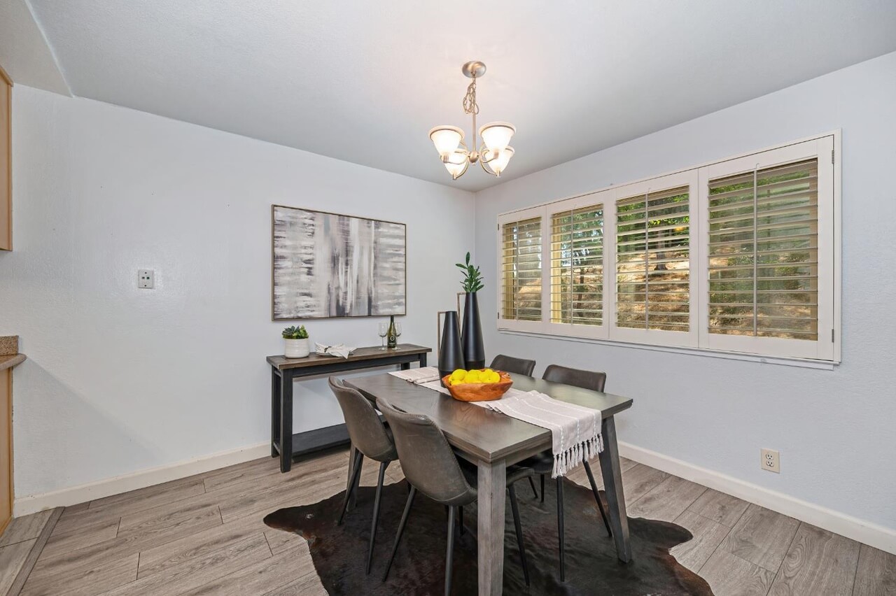 Madison Ave, Fair Oaks - Premiere Home Staging & Design