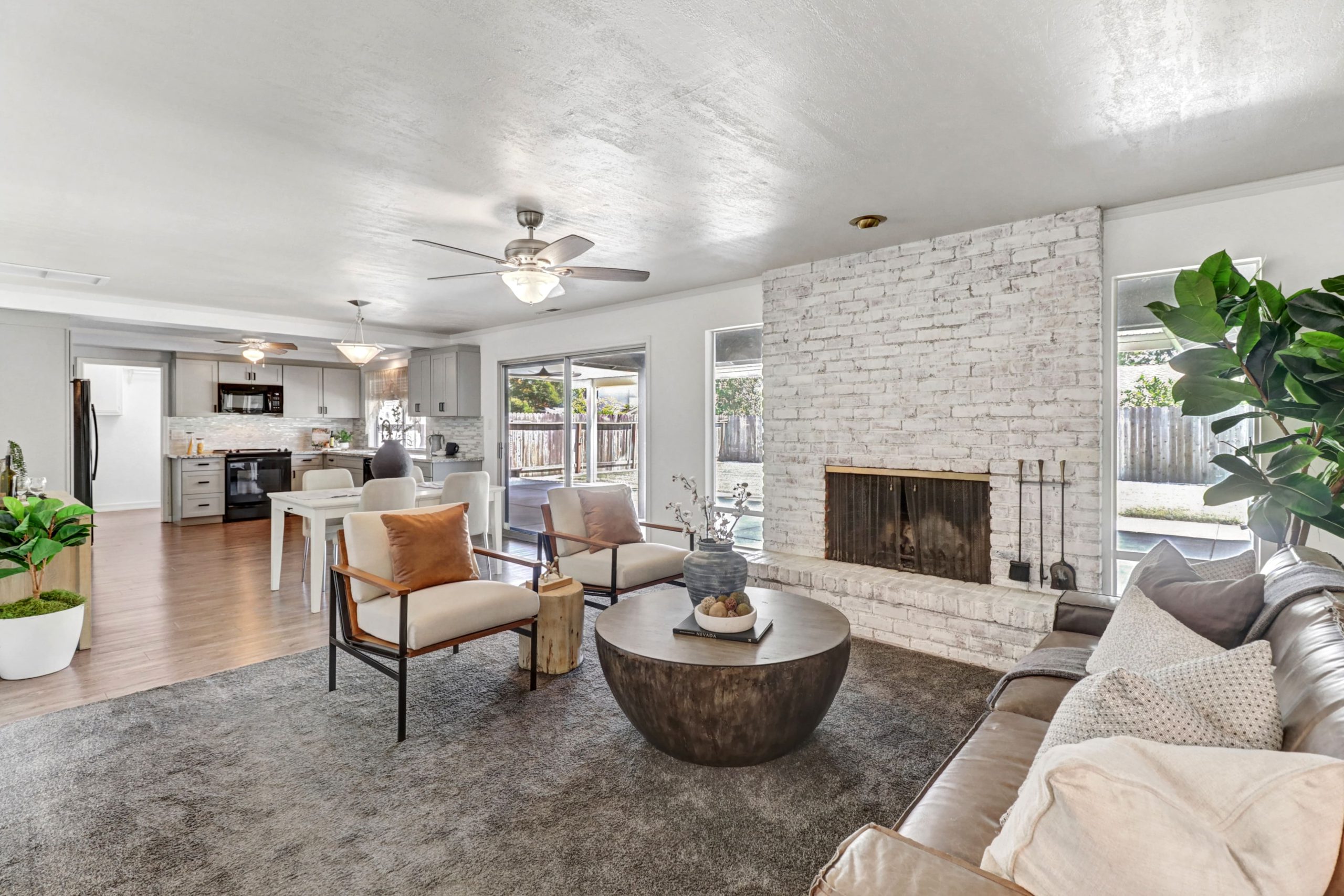 Mira Del Rio Dr, Sacramento - Premiere Home Staging & Design