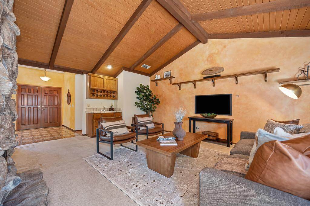 Nob Hill Ct, Roseville - Premiere Home Staging & Design