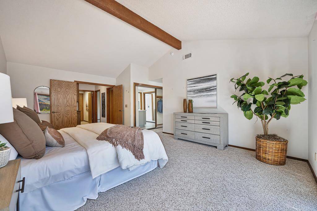 Nob Hill Ct, Roseville - Premiere Home Staging & Design