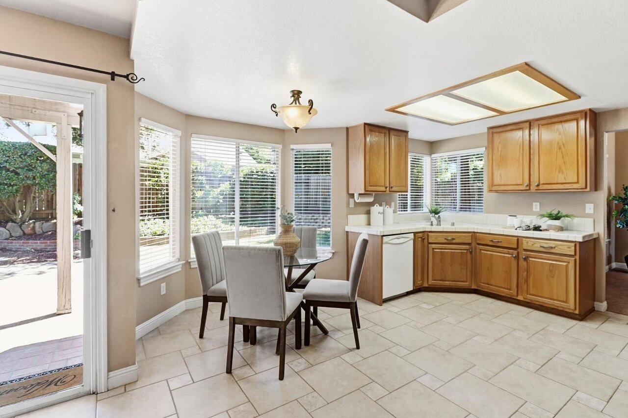 Pinion Dr, Roseville - Premiere Home Staging & Design