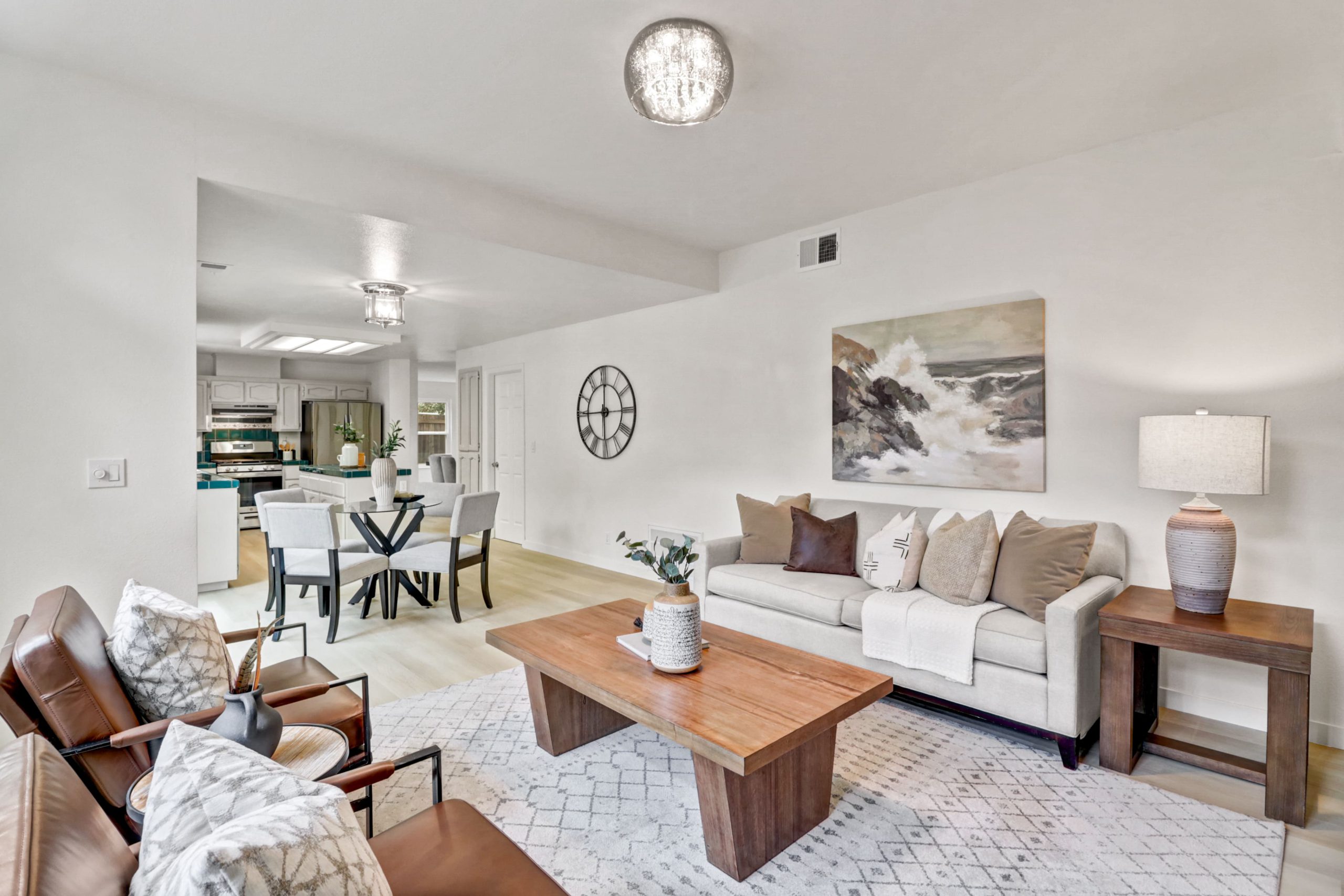 Redwater, Antelope - Premiere Home Staging & Design