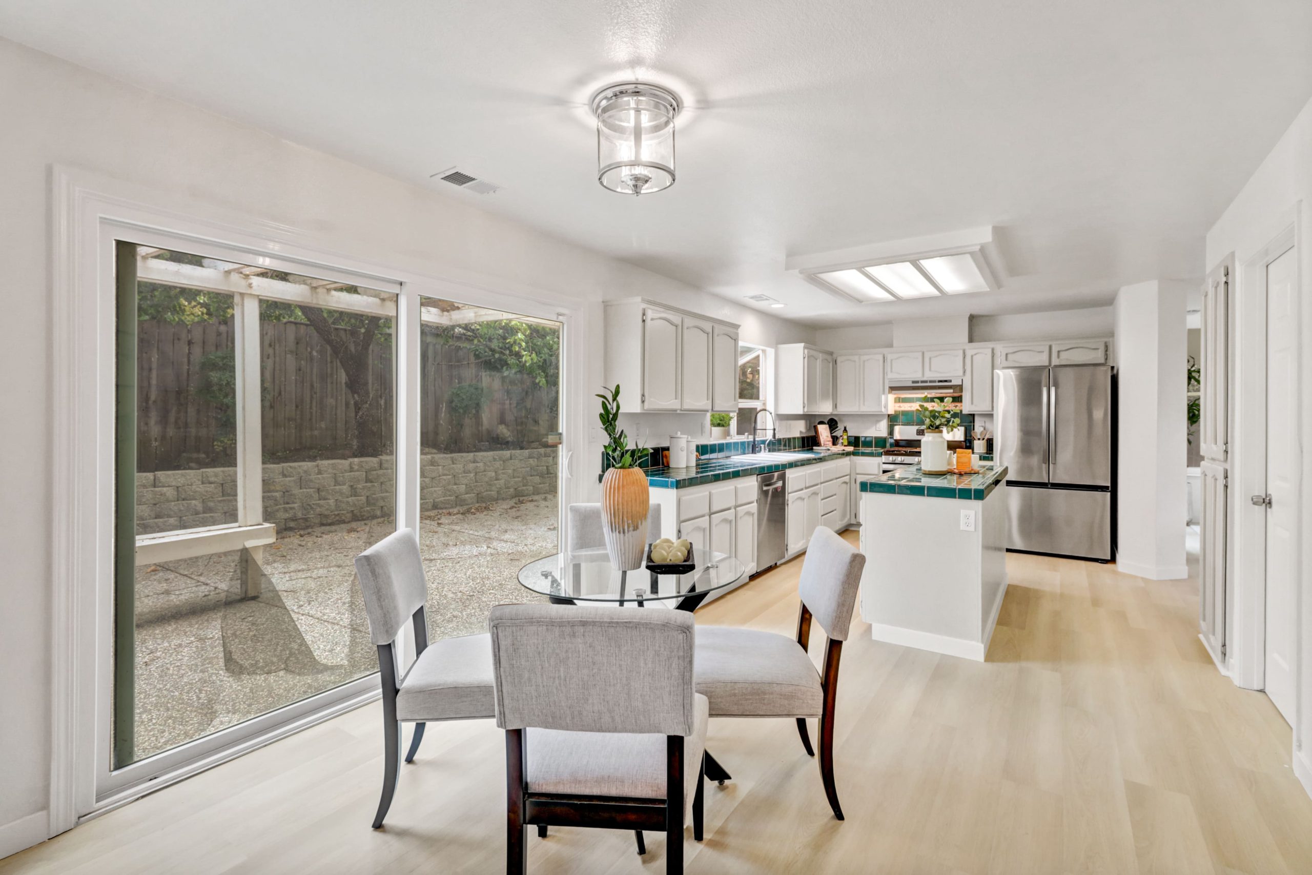 Redwater, Antelope - Premiere Home Staging & Design