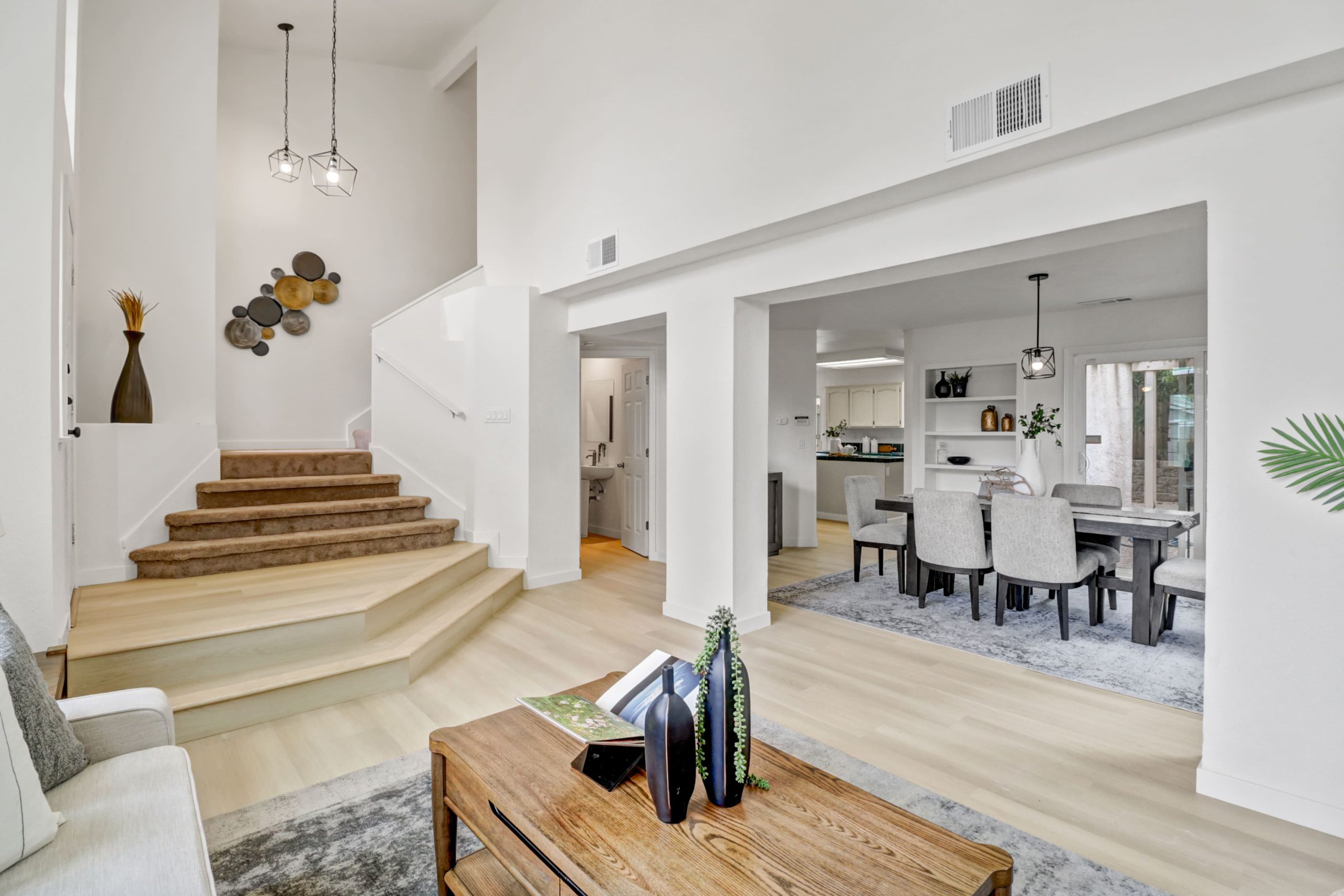 Redwater, Antelope - Premiere Home Staging & Design