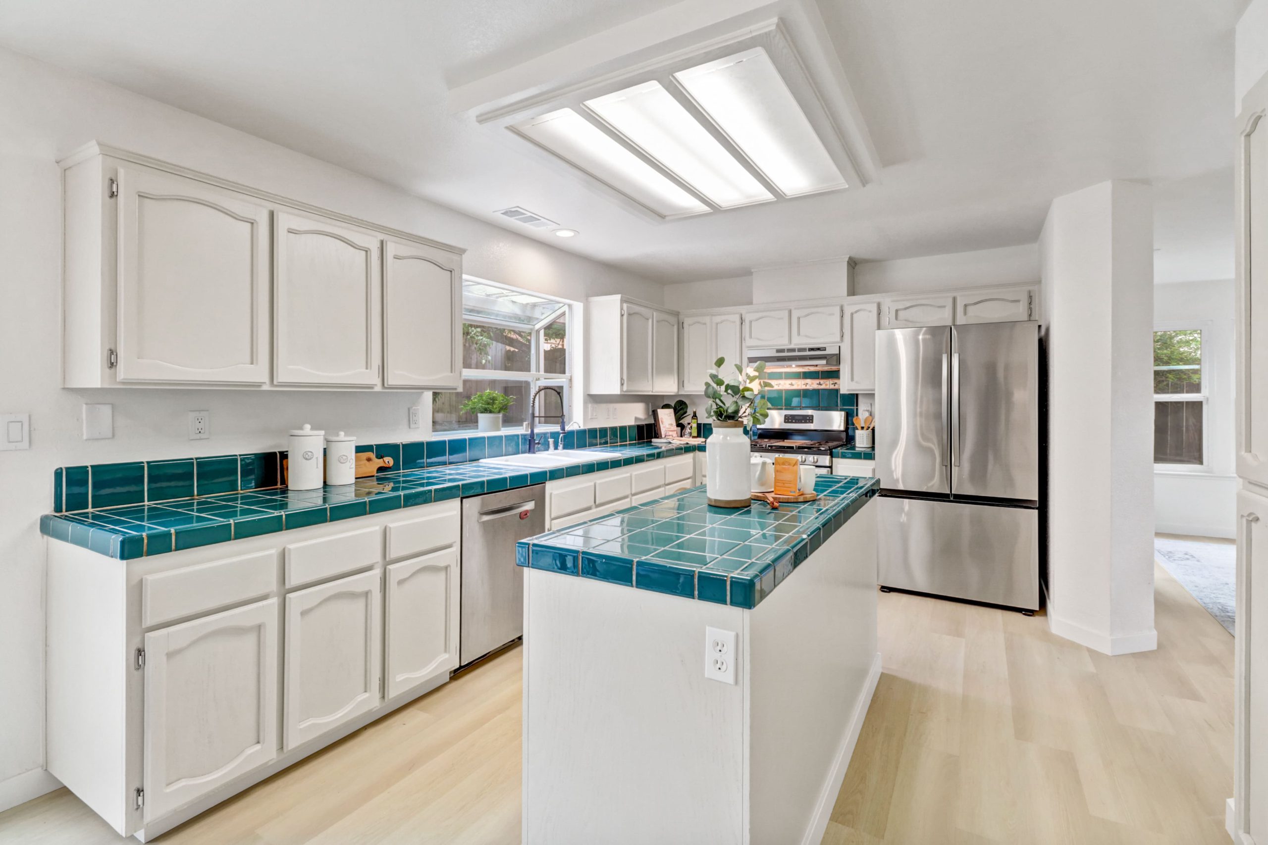 Redwater, Antelope - Premiere Home Staging & Design