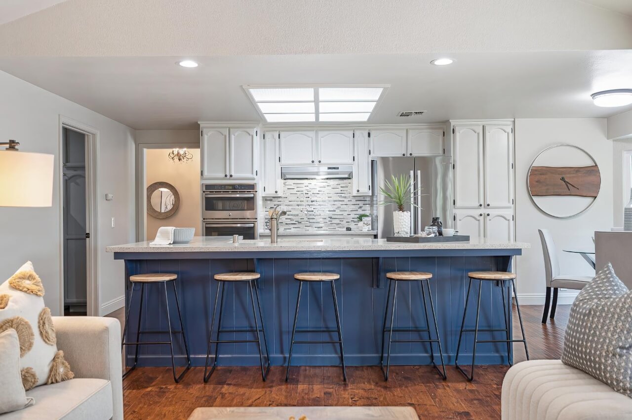Ridgedale Ct, Roseville - Premiere Home Staging & Design