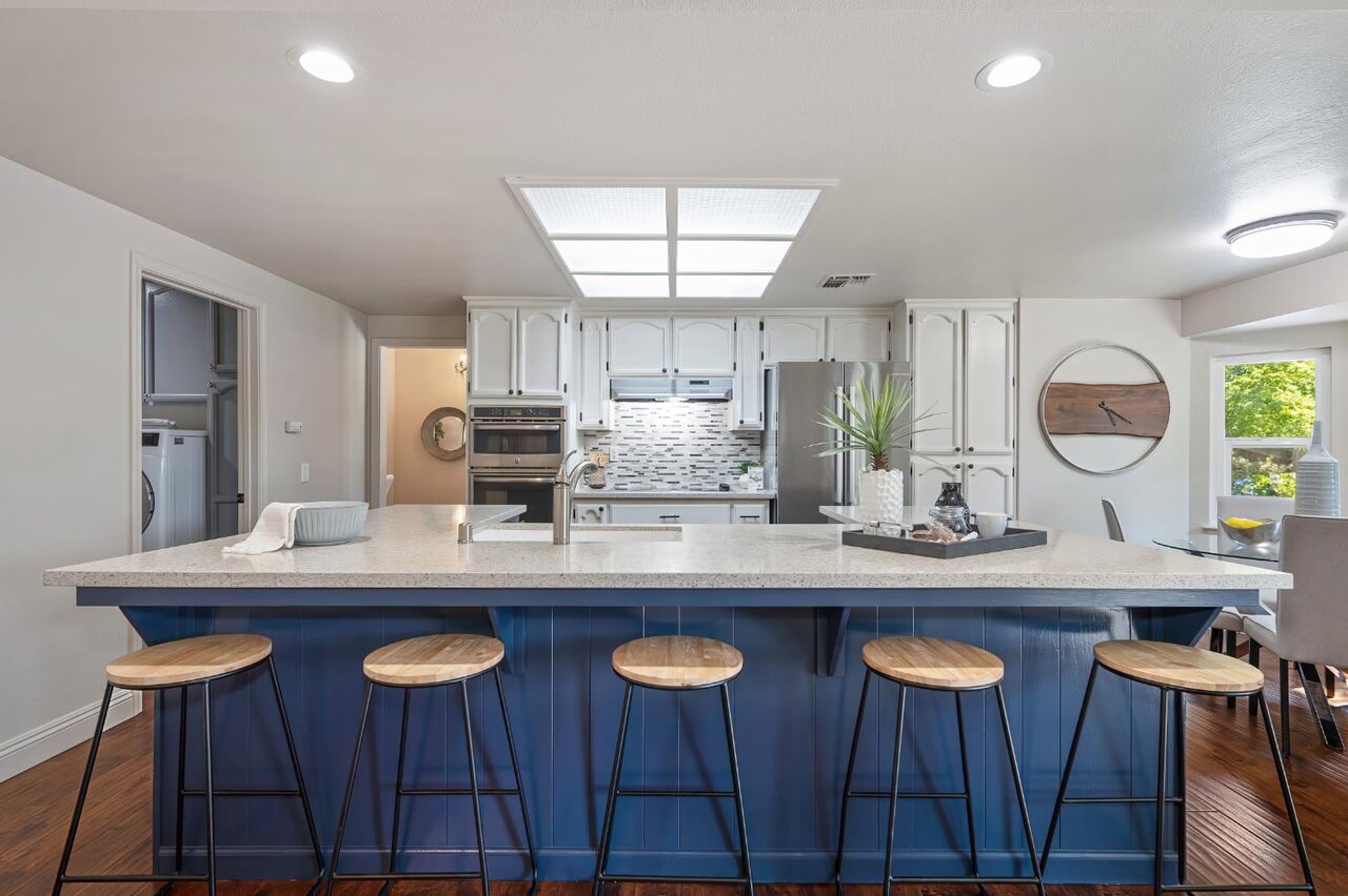Ridgedale Ct, Roseville - Premiere Home Staging & Design