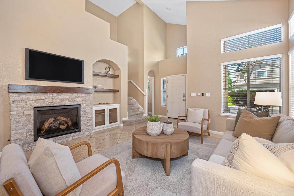 Royalton, Folsom - Premiere Home Staging & Design