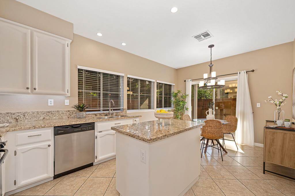 Royalton, Folsom - Premiere Home Staging & Design