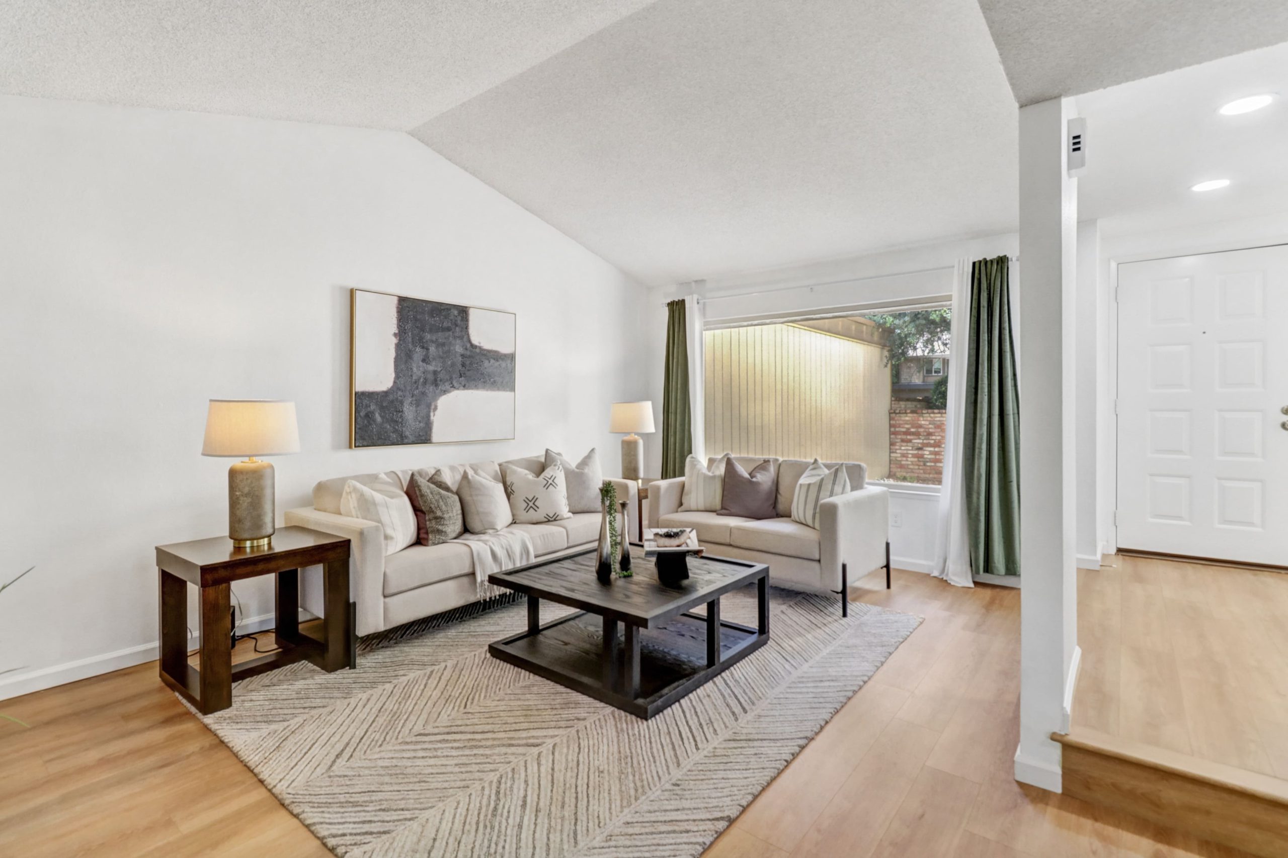 San Jacinto Ct, Citrus Heights - Premiere Home Staging & Design