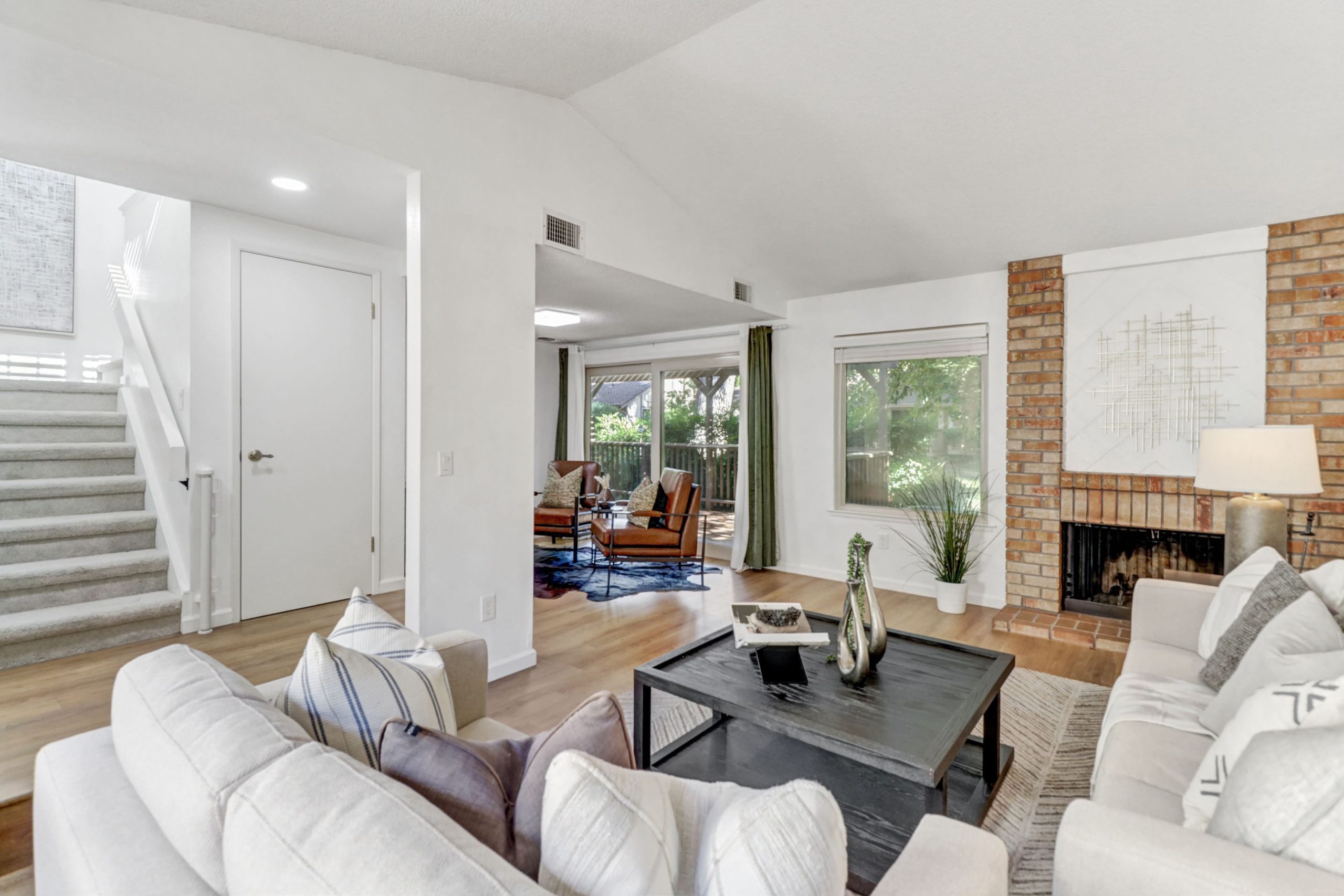 San Jacinto Ct, Citrus Heights - Premiere Home Staging & Design