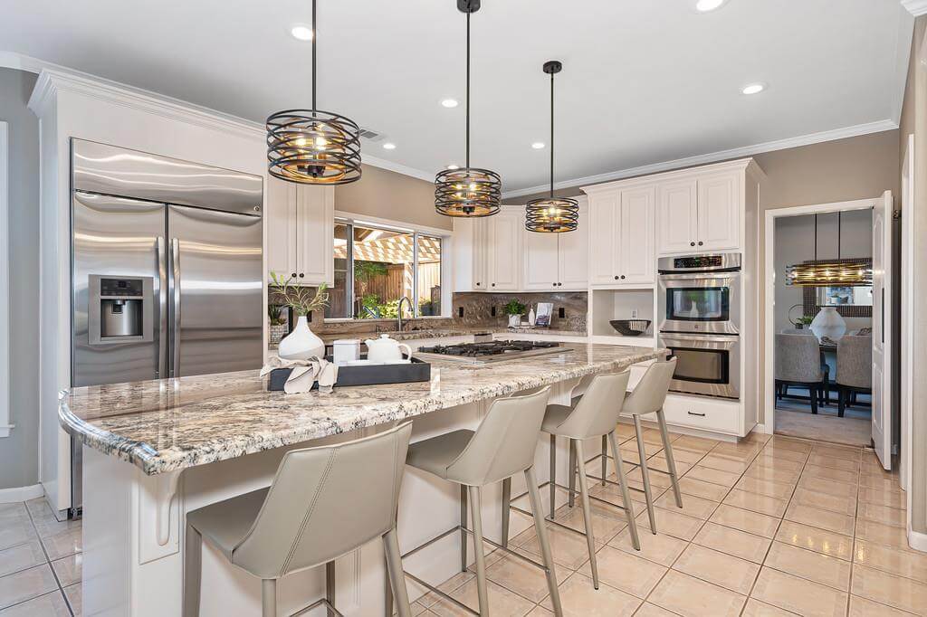Tomlinson Dr, Folsom - Premiere Home Staging & Design