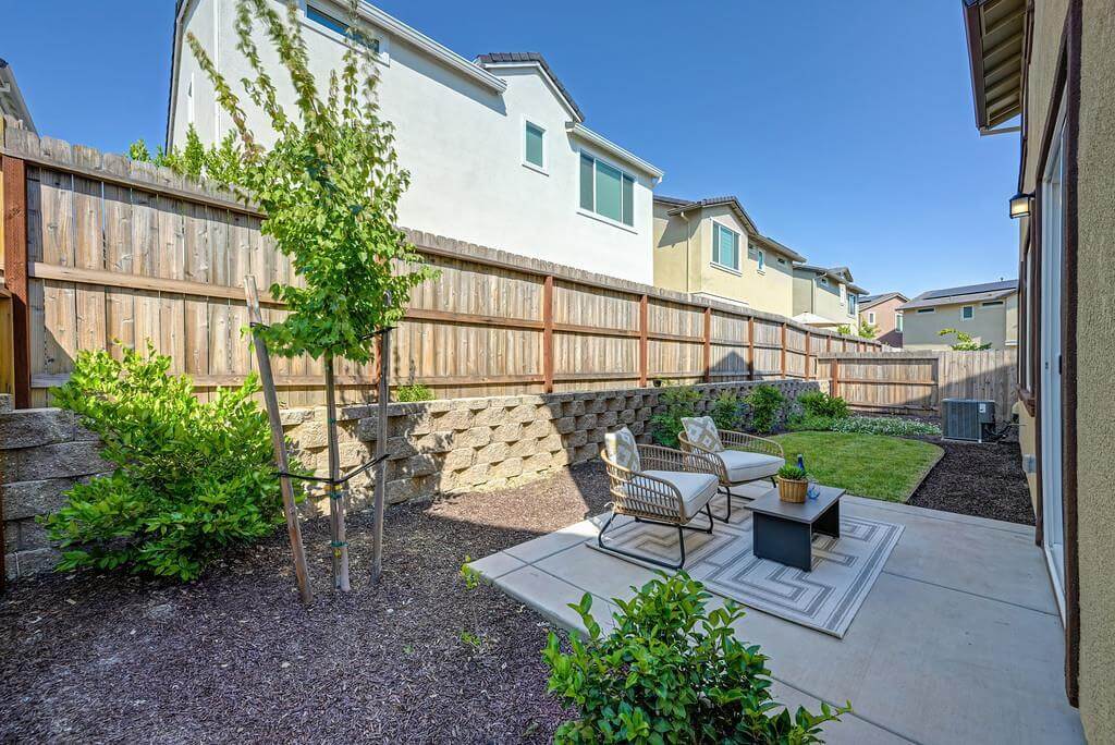 Williamson Dr, Folsom - Premiere Home Staging & Design
