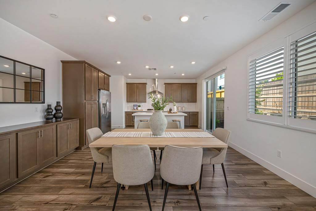 Williamson Dr, Folsom - Premiere Home Staging & Design