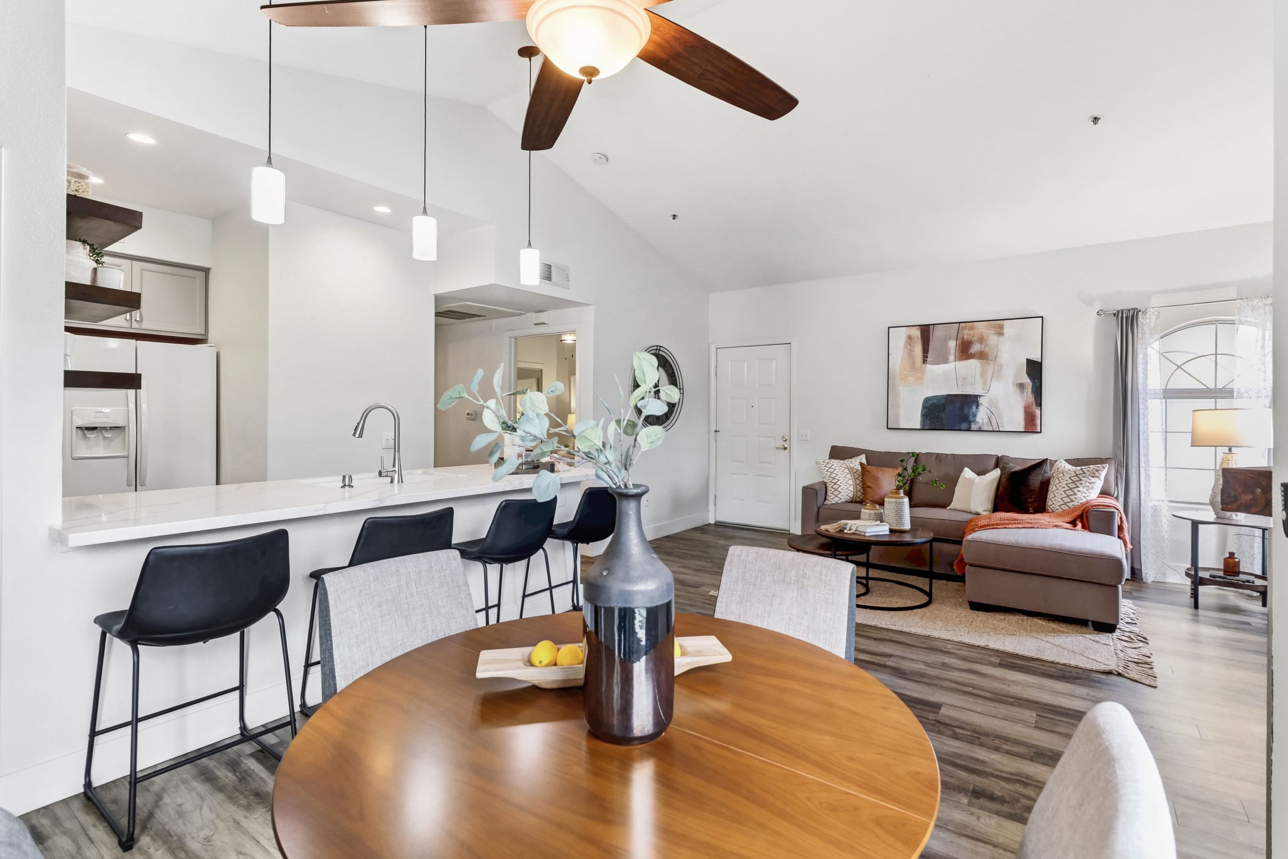 Zephyr Cv, Roseville - Premiere Home Staging & Design