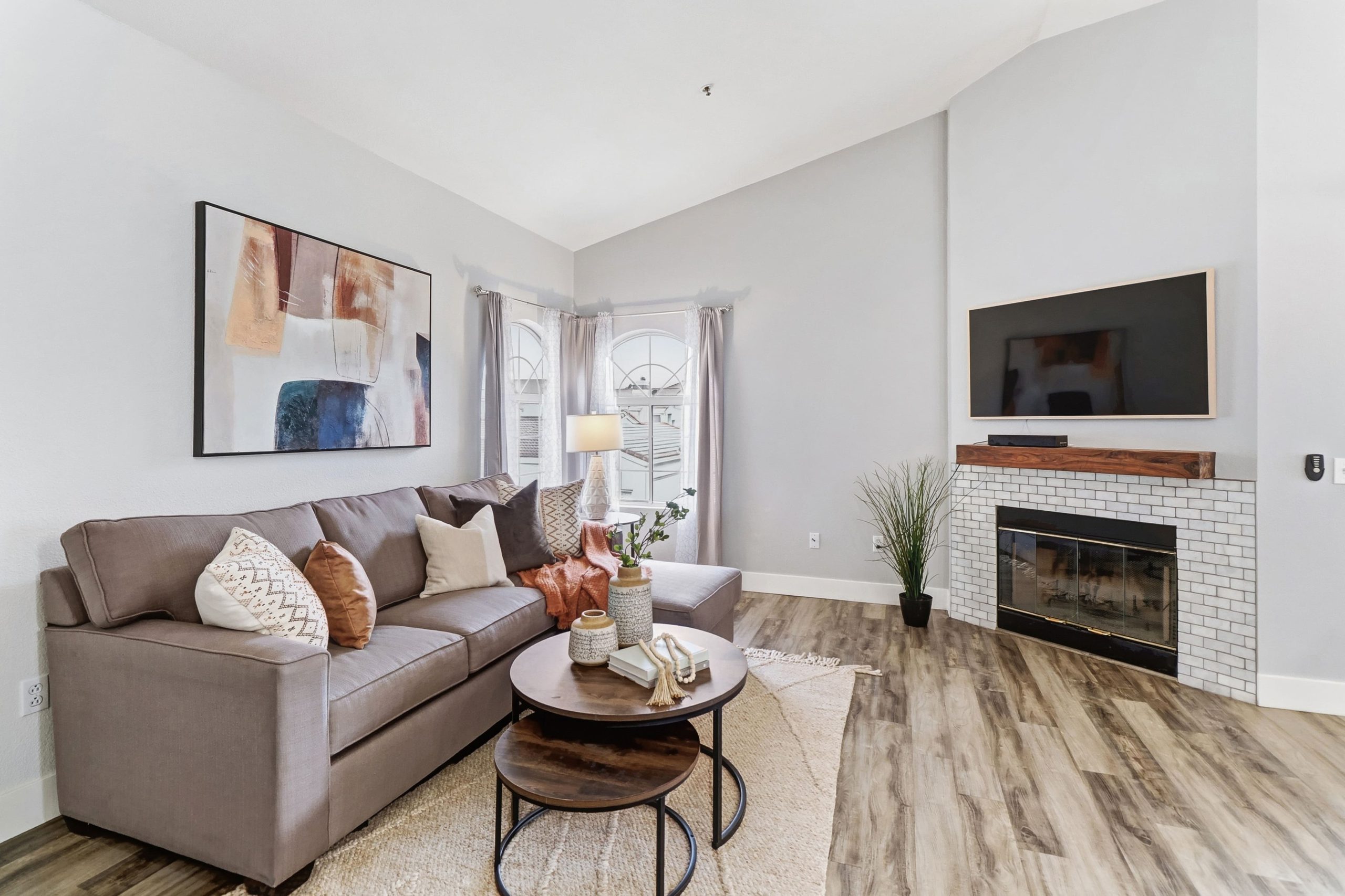 Zephyr Cv, Roseville - Premiere Home Staging & Design