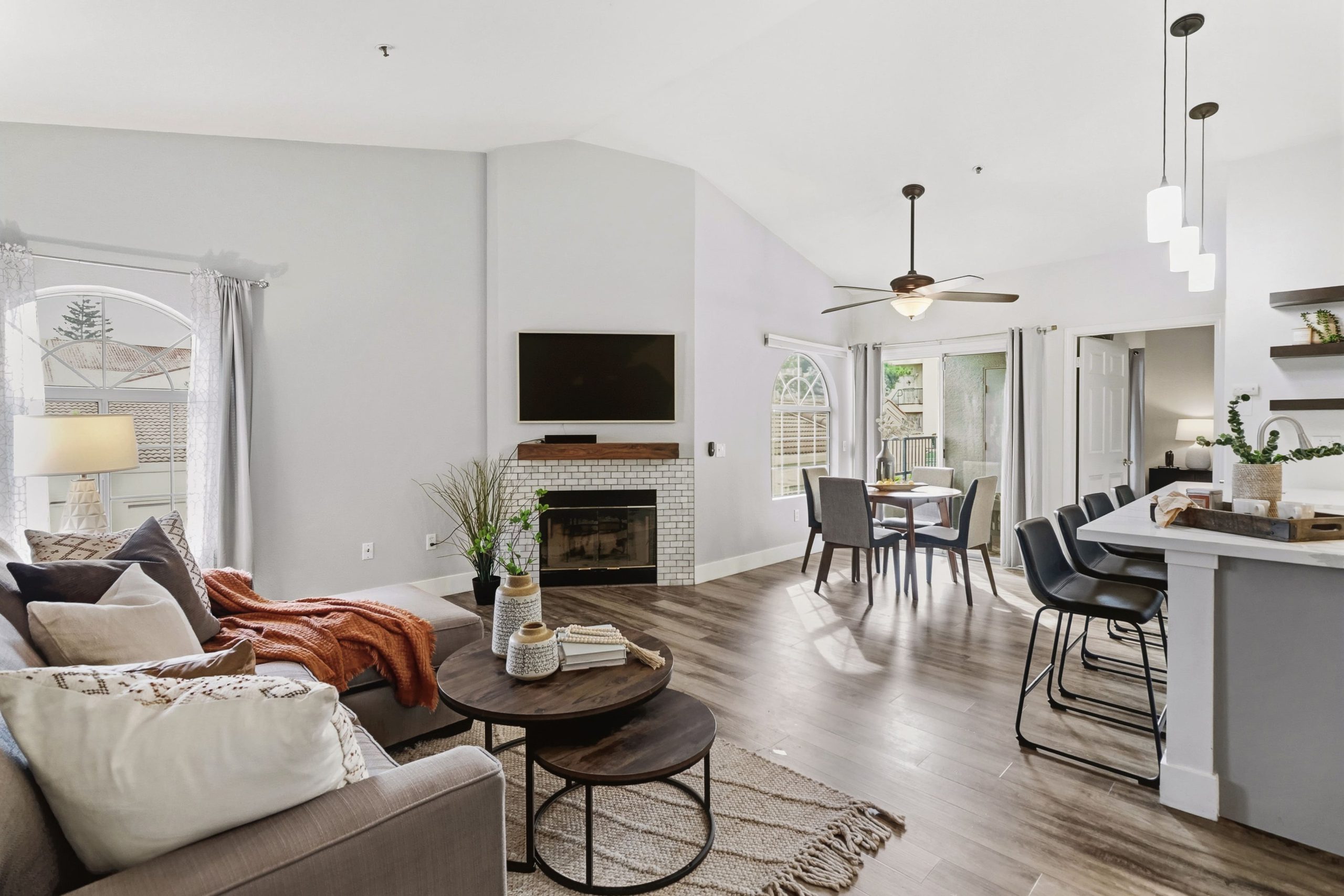 Zephyr Cv, Roseville - Premiere Home Staging & Design