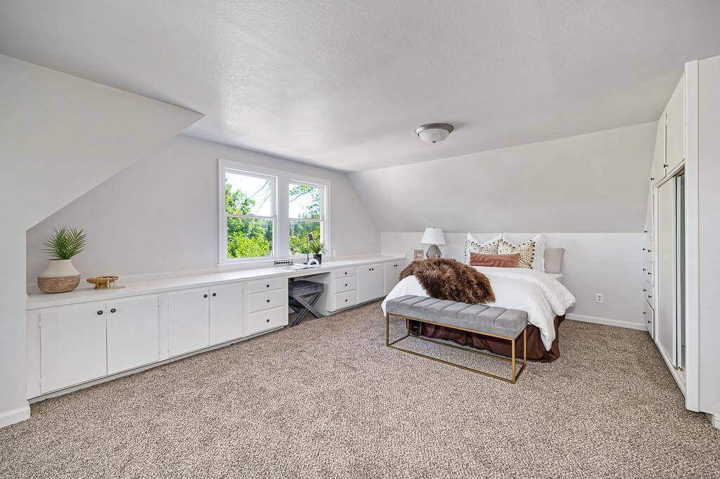 Race St, Grass Valley - Premiere Home Staging & Design