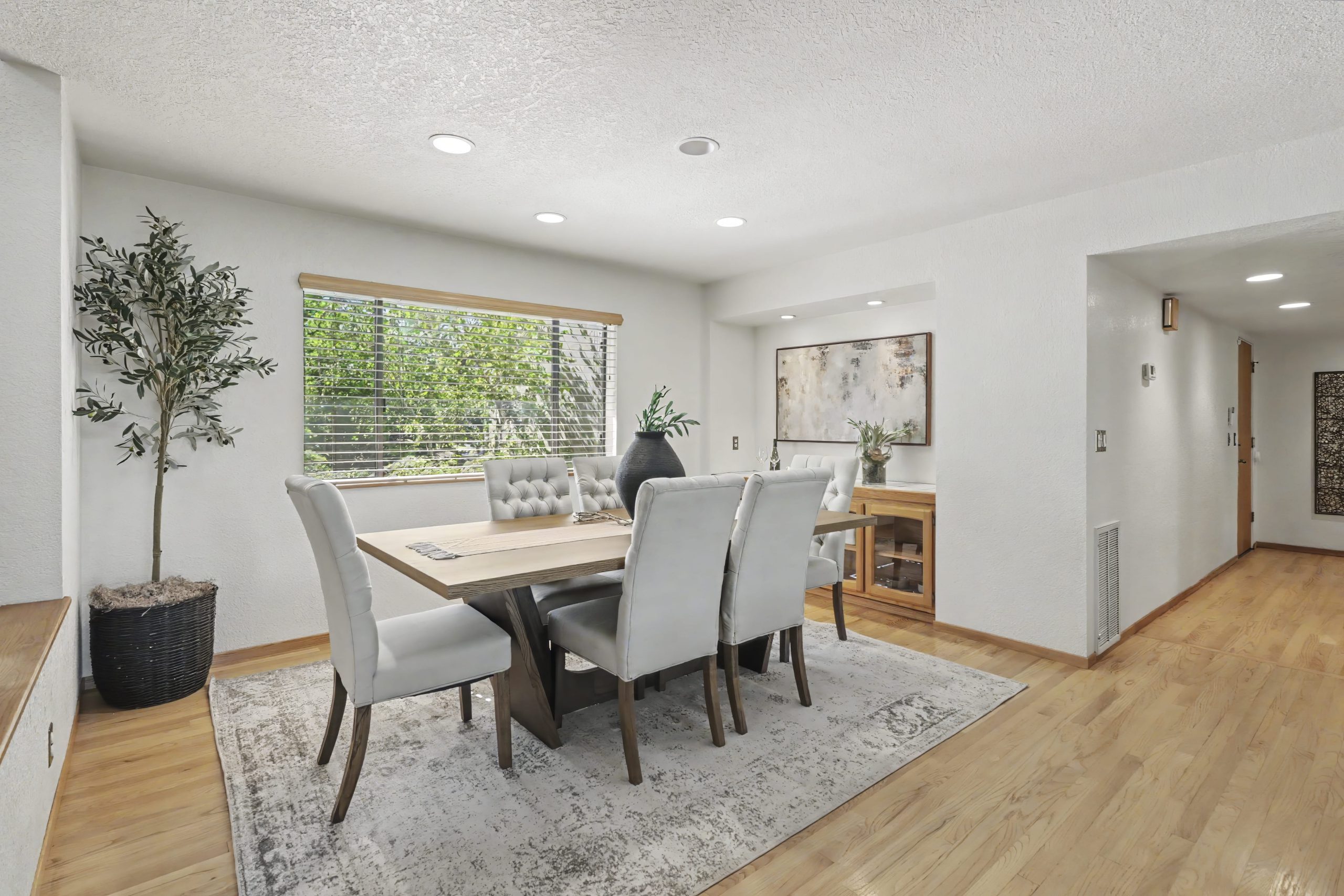 River Ridge Way, Folsom - Premiere Home Staging & Design