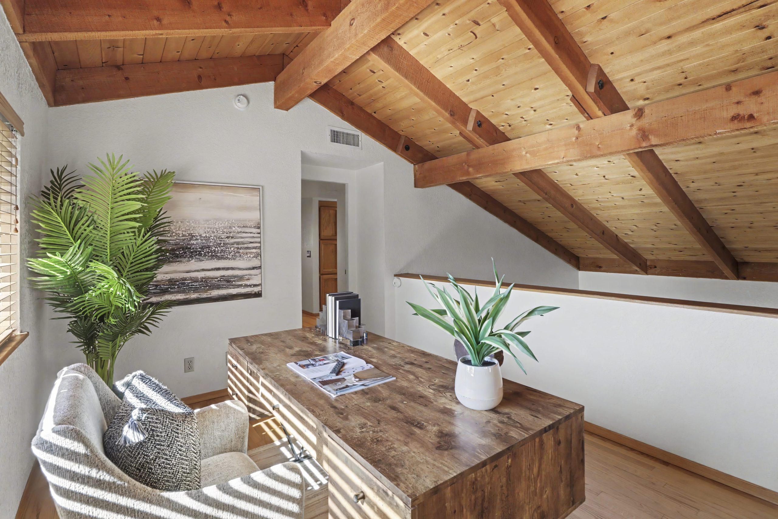 River Ridge Way, Folsom - Premiere Home Staging & Design
