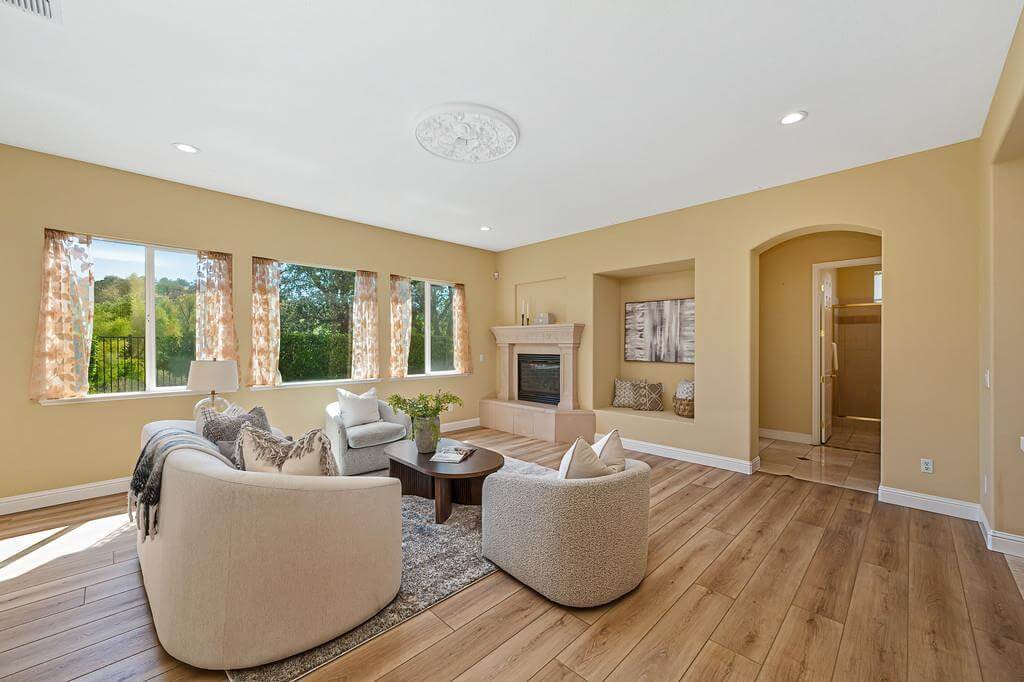 Swinton Dr, Folsom - Premiere Home Staging & Design