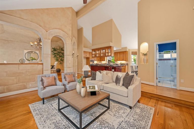 Pershing Ave, Fair Oaks - Premiere Home Staging & Design
