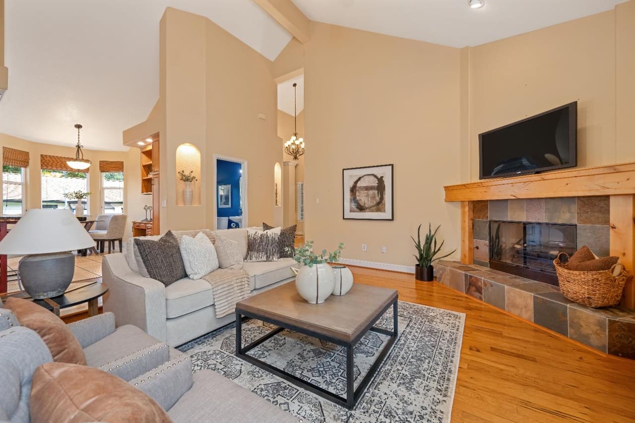 Pershing Ave, Fair Oaks - Premiere Home Staging & Design